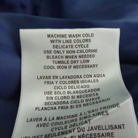 Levi's Denim Jean Jacket Women's Size XL Blue Belted Pockets Chore Coat Cotton - Picture 11 of 12